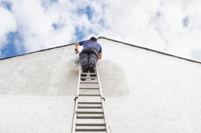 Peinture extérieure à Plougourvest — façades et ravalement